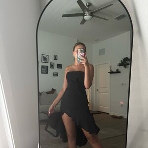 Selfie Leslie Black Asymmetrical Strapless Bodycon Dress